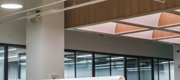 8 étapes pour améliorer la collaboration entre les équipes commerciales et marketing grâce aux outils numériques