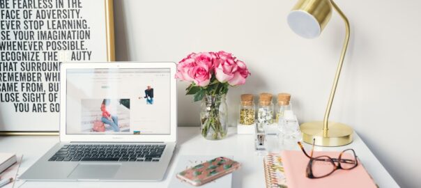 Comment les TPE/PME peuvent utiliser les outils CRM pour optimiser la gestion des retours clients et améliorer leur satisfaction