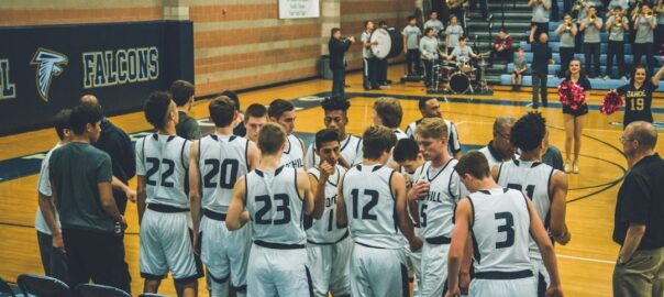 Les bénéfices cachés de la synchronisation entre CRM et outils de gestion documentaire pour les TPE/PME