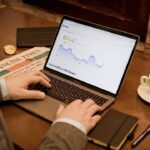 Comment l’intelligence artificielle révolutionne la gestion des prévisions de vente pour les TPE/PME