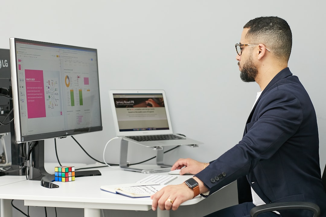 Automatisation des workflows CRM dans une PME française avec tableau de bord