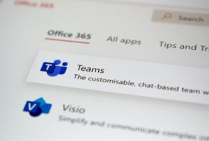 Comment les outils d'IA conversationnelle révolutionnent le support client pour les TPE et PME
