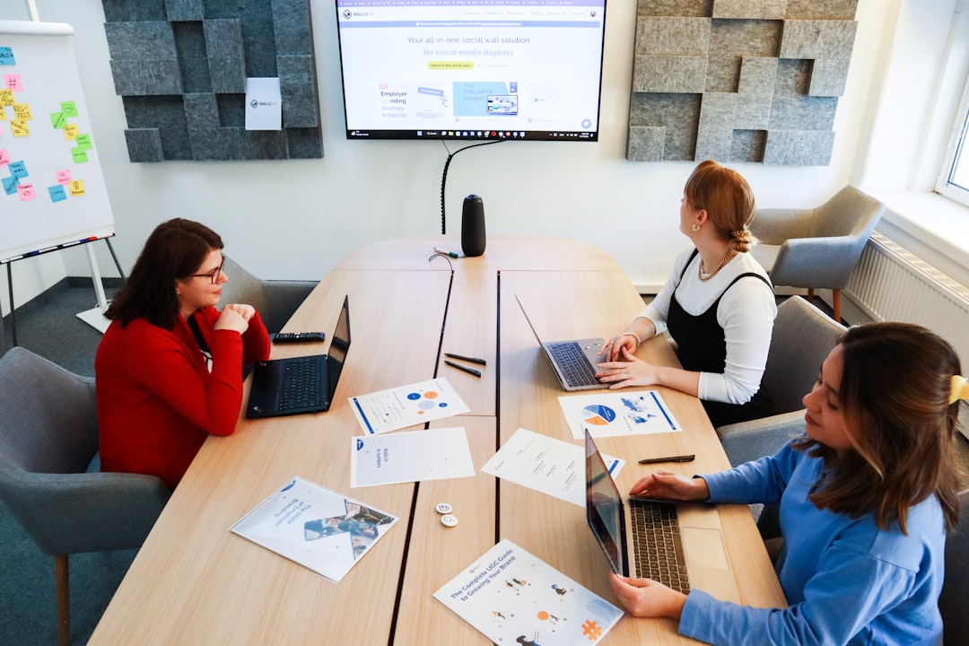 Scraping et enrichissement de données LinkedIn dans un CRM pour TPE