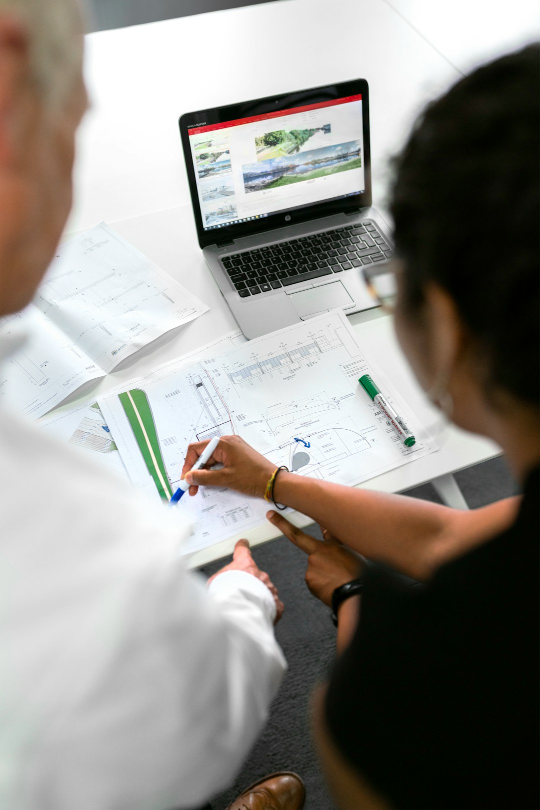 Exemple de tableau de bord de prévision de trésorerie dans un CRM pour PME