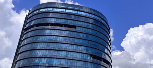 Zoho CRM | Zoho CRM est-il trop complexe ? Découvre l’approche simple de Saalz | Zoho CRM | Saalz comparatif