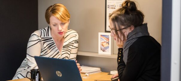 7 signes que votre gestion des contacts freine votre croissance commerciale (et comment y remédier)