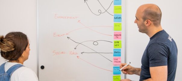 Comment les CRM décentralisés basés sur la blockchain offrent une alternative sécurisée pour la gestion des données client en TPE/PME