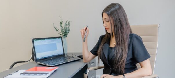 Comment les TPE/PME peuvent tirer profit des CRM vocaux pour améliorer la gestion des interactions clients