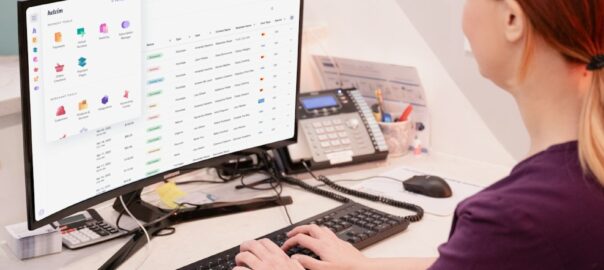 7 erreurs courantes dans la gestion des contacts clients en TPE/PME et comment les corriger avec un CRM moderne